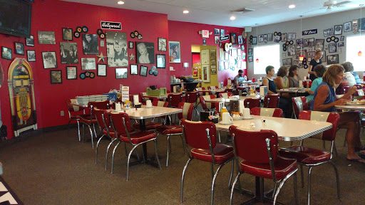 Restaurant «Bristol 45 Diner», reviews and photos, 8321 200th Ave, Bristol, WI 53104, USA