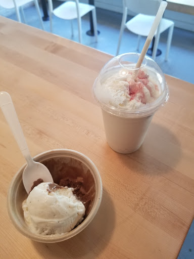 Ice Cream Shop «Queen of Cream», reviews and photos, 701 Highland Ave NE #1, Atlanta, GA 30312, USA