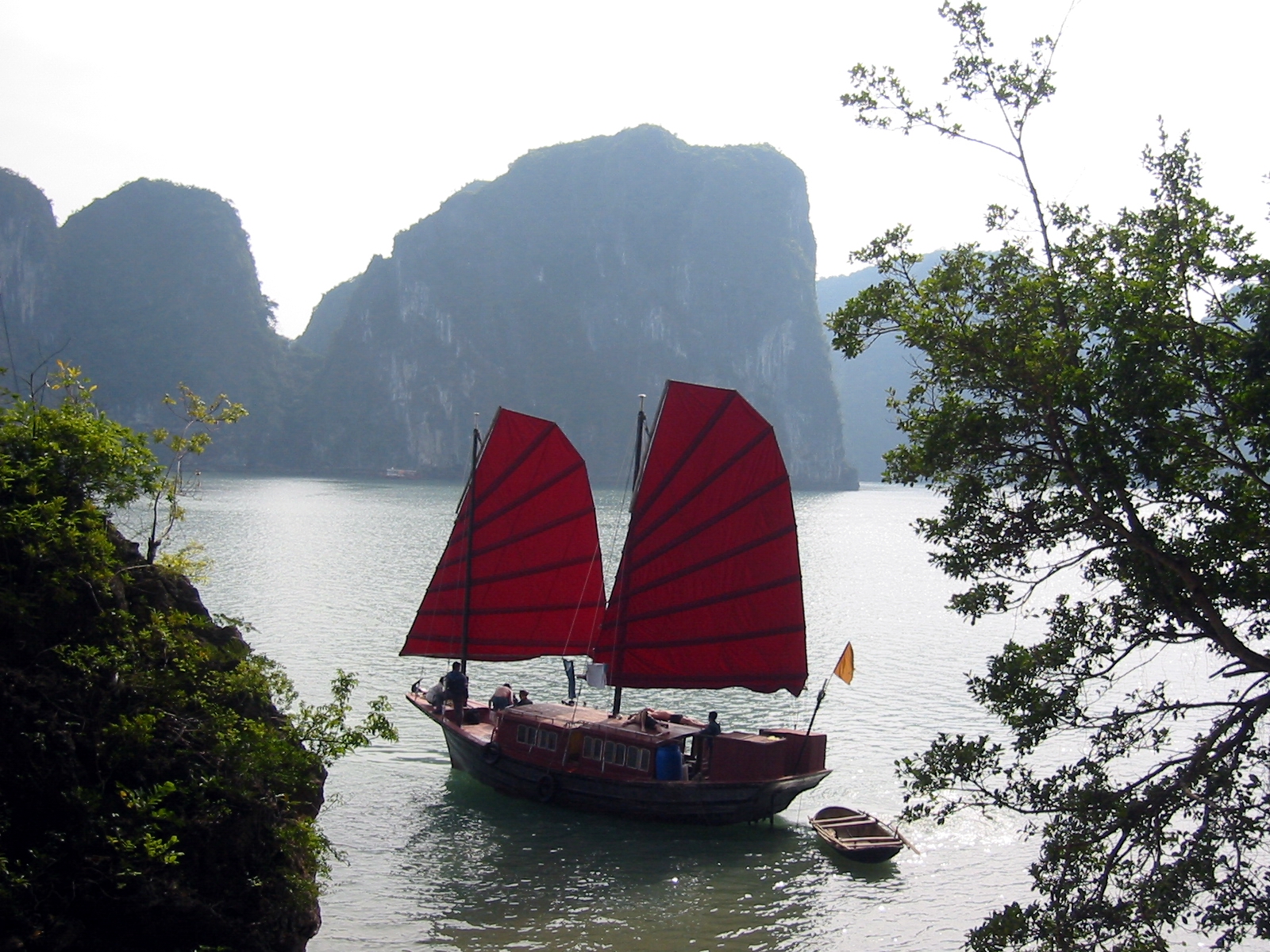 Cool Pictures of Halong Bay Cool Pictures of Halong Bay