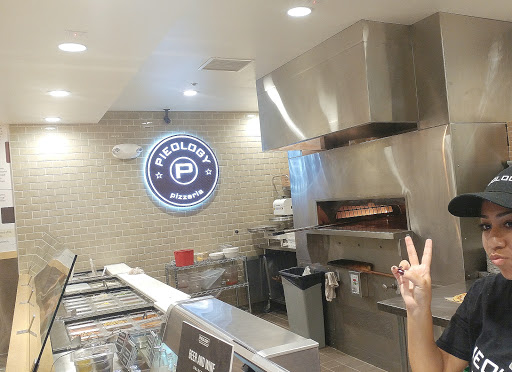 Pizza Restaurant «Pieology Pizzeria», reviews and photos, 28295 Newhall Ranch Rd, Valencia, CA 91355, USA