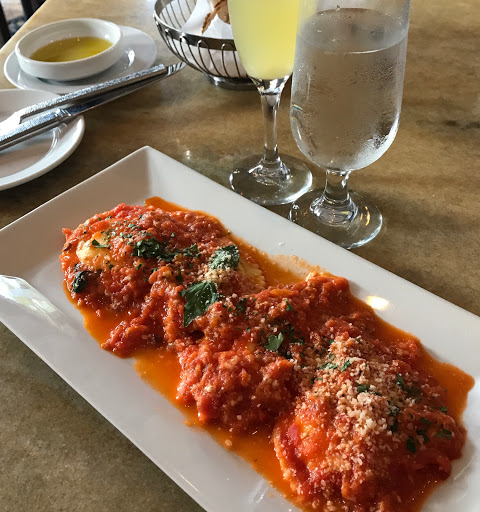 Italian Restaurant «Quattro Pazzi», reviews and photos, 269 Bedford St, Stamford, CT 06901, USA