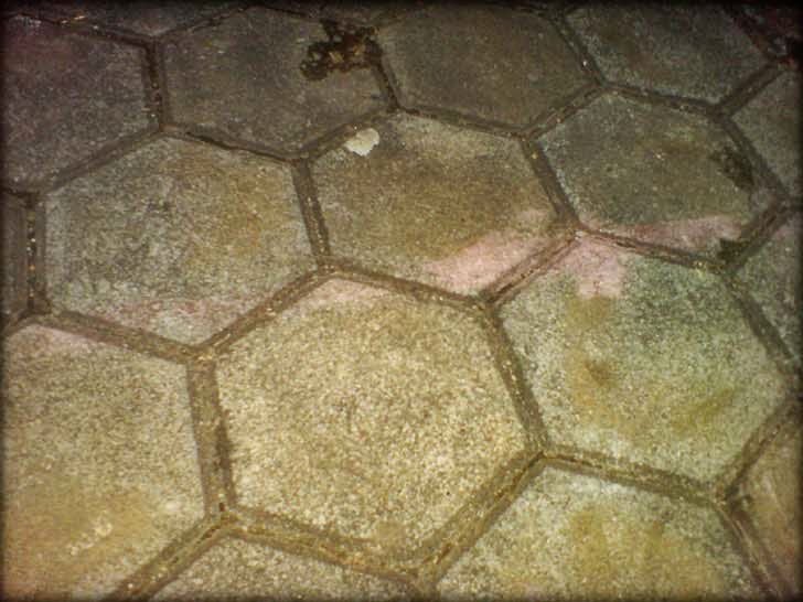 brick-motif