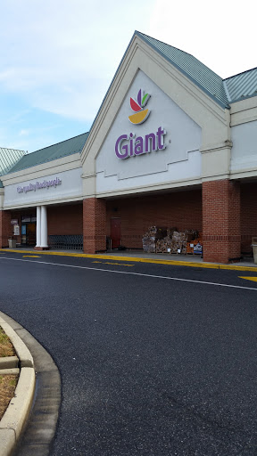 Grocery Store «Giant», reviews and photos, 1700 Kingfisher Dr, Frederick, MD 21701, USA