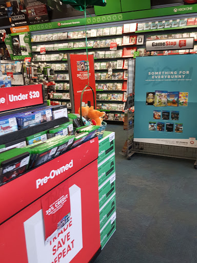 Video Game Store «GameStop - Mall», reviews and photos, 1800 4 Seasons Blvd, Hendersonville, NC 28792, USA