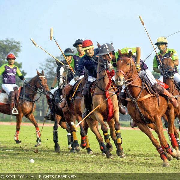 The exhibition match in progress at the General Sparrow Polo Cup, held in the city. The exhibition match in progress at the General Sparrow Polo Cup, held in the city.