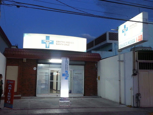CENTRO MÉDICO SANTA CRUZ, Mar Rojo 171, La Aurora, 66378 Cd Santa Catarina, N.L., México, Centro médico | GTO