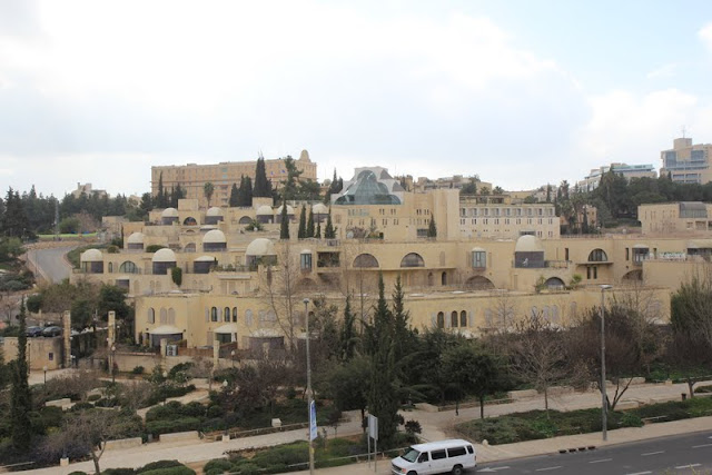 Иерусалим - центр мира - светский, христианский и Пурим (фото)
