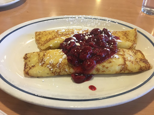 Restaurant «IHOP», reviews and photos, 700 N Milwaukee Ave, Vernon Hills, IL 60061, USA