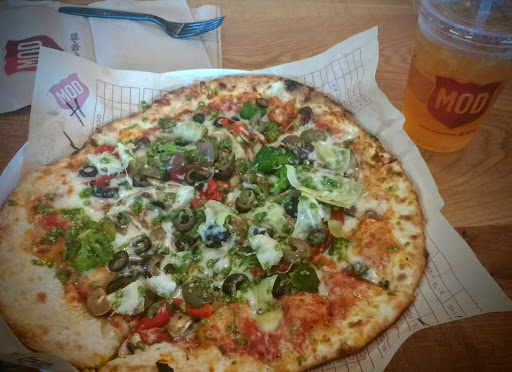 Pizza Restaurant «MOD Pizza», reviews and photos, 1310 Polaris Pkwy, Columbus, OH 43240, USA