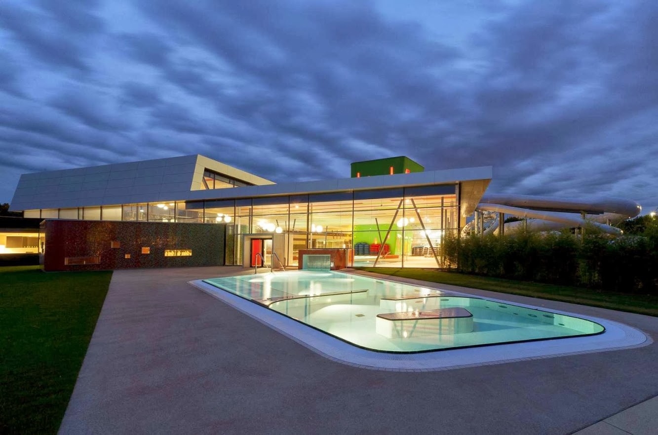 Fellbach Family and Recreational Baths by 4a Architekten