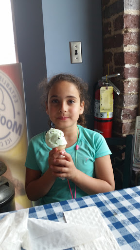 Ice Cream Shop «Mooresville Ice Cream Co», reviews and photos, 172 N Broad St, Mooresville, NC 28115, USA