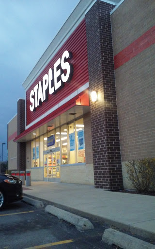 Office Supply Store «Staples», reviews and photos, 1125 E Ogden Ave, Naperville, IL 60563, USA