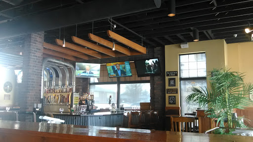 Restaurant «Boombozz Taphouse», reviews and photos, 1315 Herr Ln, Louisville, KY 40222, USA