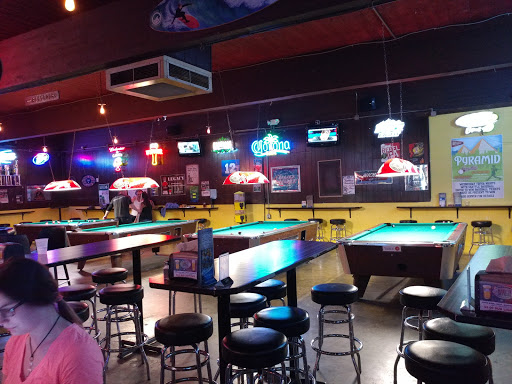 Bar «Log Cabin Pub & Eatery», reviews and photos, 2719 E Valley Hwy E, Sumner, WA 98390, USA