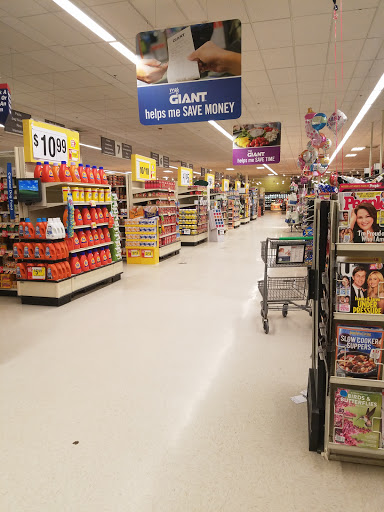 Grocery Store «Giant Food Stores», reviews and photos, 466 2nd St Pike, Southampton, PA 18966, USA