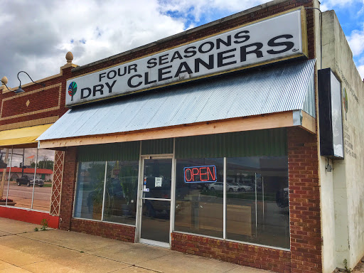 Dry Cleaner «Four Seasons Dry Cleaners», reviews and photos, 1115 W Douglas Ave, Wichita, KS 67213, USA