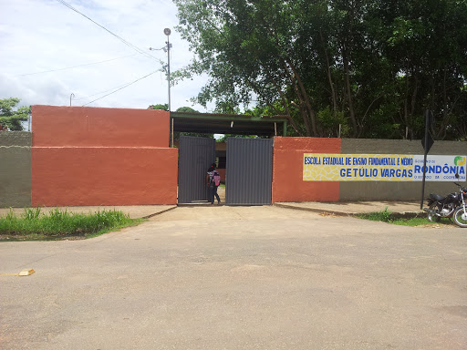 Escola Estadual Getúlio Vargas, R. Raimundo Cantuária - Areal, Porto Velho - RO, 76801-281, Brasil, Escola_Estadual, estado Rondônia