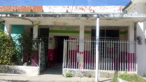 Correos de México / Pijijiapan, Chis., 5a. Norte 5 4a Poniente 5, Centro, 30541 Pijijiapan, Chis., México, Servicio de transporte | CHIS