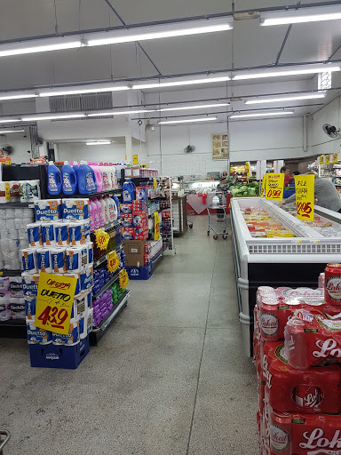 Supermercado Tissi, R. Alagoas, 2526 - Guaíra, Curitiba - PR, 80630-120, Brasil, Supermercado, estado Parana