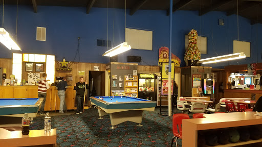 Bowling Alley «Town & Country Lanes», reviews and photos, 3500 River Rd N, Keizer, OR 97303, USA