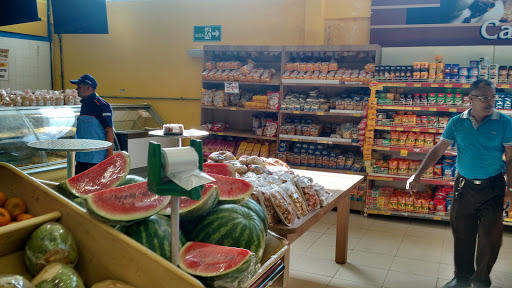 Supermercado Arco-Mix Massangana, Av. Zequinha Barreto, 640 - Piedade, Jaboatão dos Guararapes - PE, 54400-090, Brasil, Supermercado, estado Pernambuco