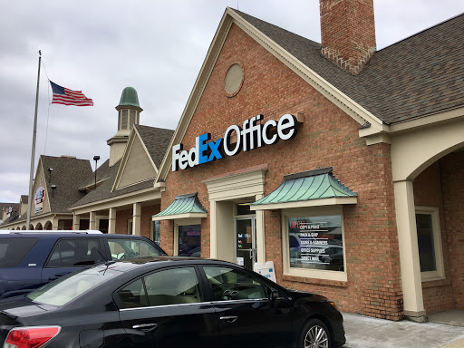 Print Shop «FedEx Office Print & Ship Center», reviews and photos, 1235 S Hurstbourne Pkwy, Louisville, KY 40222, USA