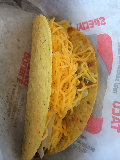 Mexican Restaurant «Taco Bell», reviews and photos, 605 W C St, Silverton, OR 97381, USA