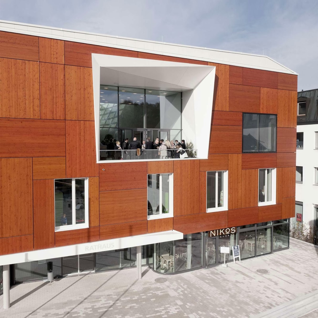 Bad Aibling City Hall by Behnisch Architekt