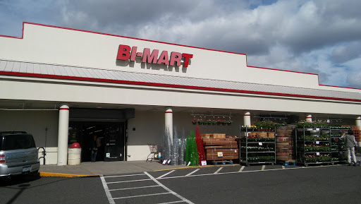 Convenience Store «Bi-Mart», reviews and photos, 4315 SE Woodstock Blvd, Portland, OR 97206, USA