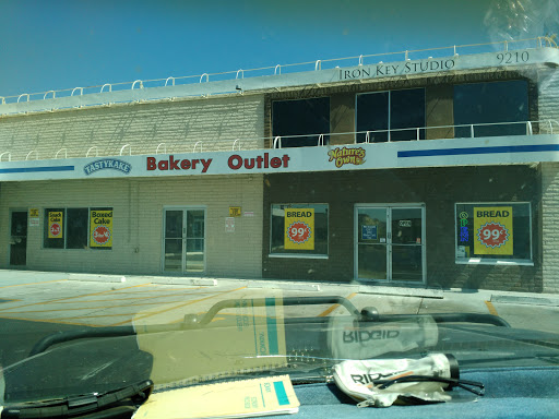 Bakery «Holsum Bakery Outlet», reviews and photos, 9210 W Peoria Ave, Peoria, AZ 85345, USA