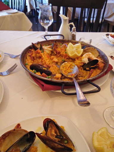 Mediterranean Restaurant «El Pulpo Restaurant», reviews and photos, 1217 Queen St, Southington, CT 06489, USA