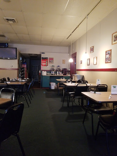 Restaurant «Mc Gonigles Irish Pub», reviews and photos, 3512 E Main St, Kalamazoo, MI 49048, USA