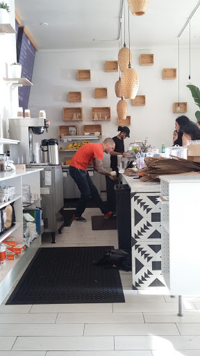 Cafe «Bulletproof Coffee @ Acai Jungle Cafe», reviews and photos, 326 N Victory Blvd, Burbank, CA 91502, USA