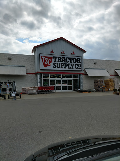 Home Improvement Store «Tractor Supply Co.», reviews and photos, 10801 Colonel Glenn Rd, Little Rock, AR 72204, USA