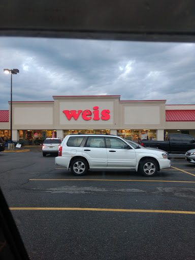 Supermarket «Weis Markets», reviews and photos, 121 Water St, Newton, NJ 07860, USA