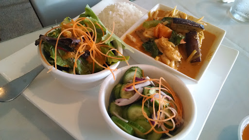 Thai Restaurant «Beyond Thai», reviews and photos, 4654 Church St, Skokie, IL 60076, USA