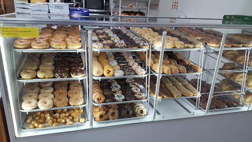 Donut Shop «Happy Donuts», reviews and photos, 8962 Brooks Rd S, Windsor, CA 95492, USA