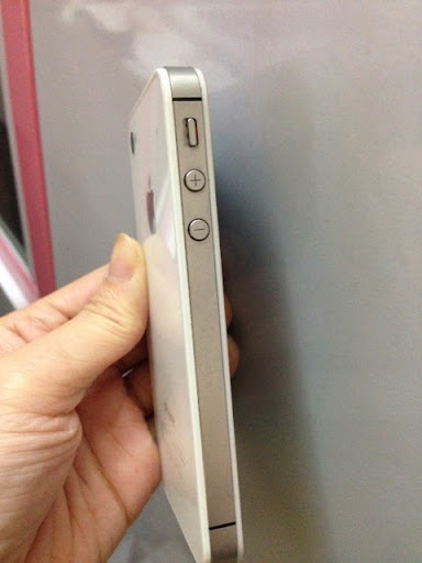 Iphone 4S Trắng-16G/Sim Ghép.Xài full tính năng như Qte.Mới 99%.Giá tốt ngxài 4TRIỆUx - 1