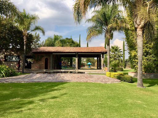 Jardin La Troje, Camino Acequia Blanca S/N, Villas del Mesón, 76230 Juriquilla, Qro., México, Recinto para eventos | QRO