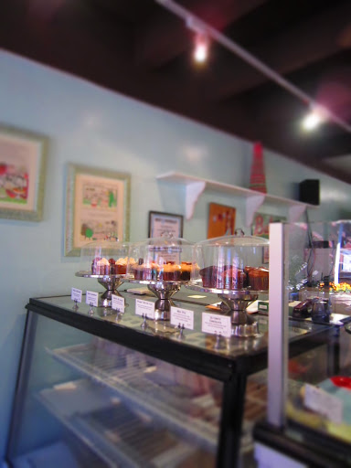 Cupcake Shop «Love at First Bite Bakery», reviews and photos, 1510 Walnut St g, Berkeley, CA 94709, USA