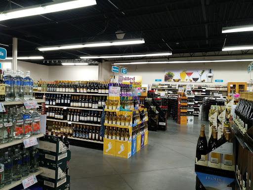 Wine Store «Atwood Wine and Spirits», reviews and photos, 426 Atwood Ave, Cranston, RI 02920, USA