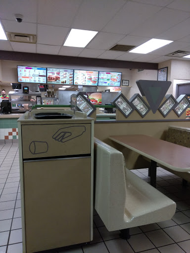 Fast Food Restaurant «Burger King», reviews and photos, 1370 Harrisburg Pike, Columbus, OH 43223, USA