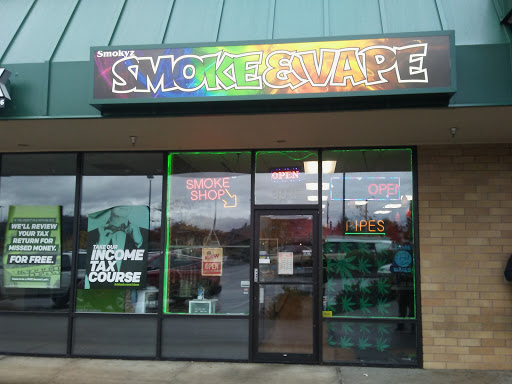 Tobacco Shop «SMOKEYZ SMOKE &VAPOR SHOP», reviews and photos, 901 SW Highland Dr f, Gresham, OR 97980, USA