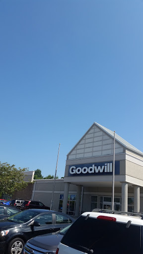 Thrift Store «Goodwill Mechanicsville Retail Store», reviews and photos, 7147 Brandy Run Dr, Mechanicsville, VA 23111, USA