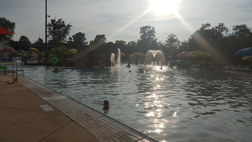Public Swimming Pool «Water Works Family Aquatic Center», reviews and photos, 2025 Munroe Falls Ave, Cuyahoga Falls, OH 44221, USA