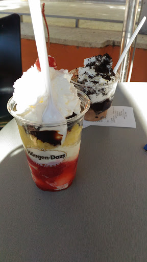 Ice Cream Shop «Häagen-Dazs® Ice Cream Shop», reviews and photos, 1451 Ocean Dr #101, Miami Beach, FL 33139, USA