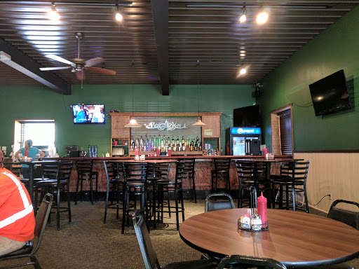Pizza Restaurant «Stingers Restaurant & Pizzeria», reviews and photos, 440 Falling Springs Rd, Cahokia, IL 62206, USA