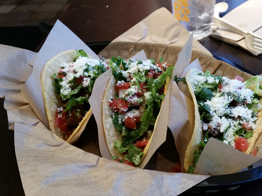 Mexican Restaurant «QDOBA Mexican Eats», reviews and photos, 700 E Townline Rd #100, Vernon Hills, IL 60061, USA