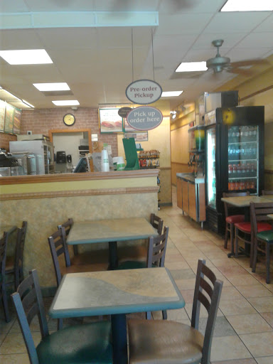Restaurant «Subway», reviews and photos, 382 5th Ave S, Naples, FL 34102, USA