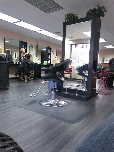 Beauty Salon «Hair Dr», reviews and photos, 1069 E Main St, Torrington, CT 06790, USA